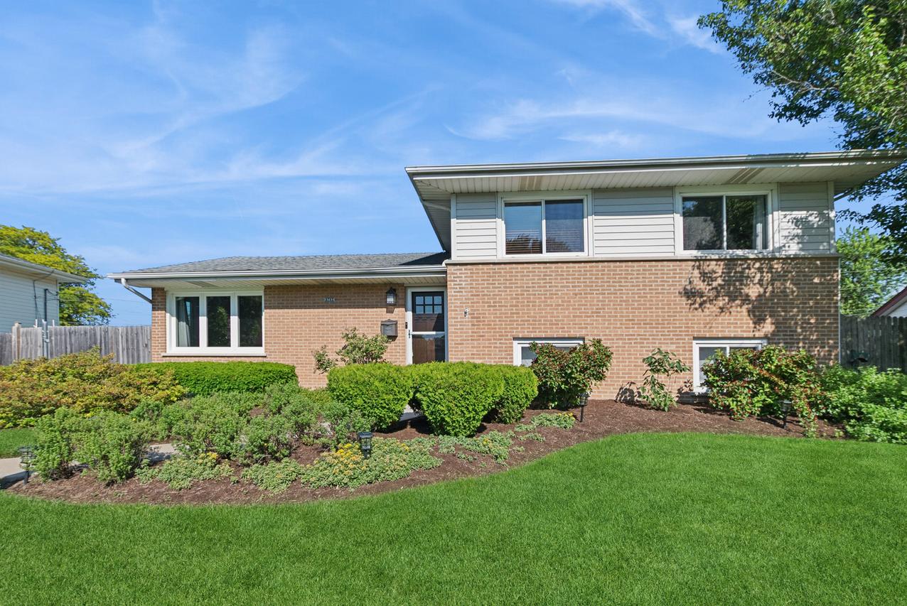 16743 S Odell Ave., Tinley Park, IL 60477