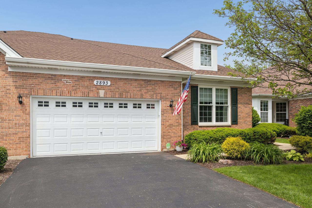 2893 Bond Cir., Naperville, IL 60563