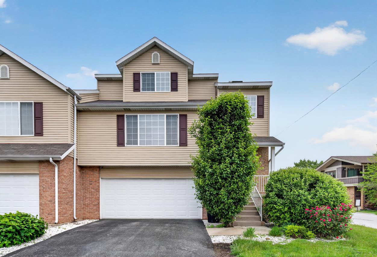 2520 Cedar Glen Dr., Lynwood, IL 60411