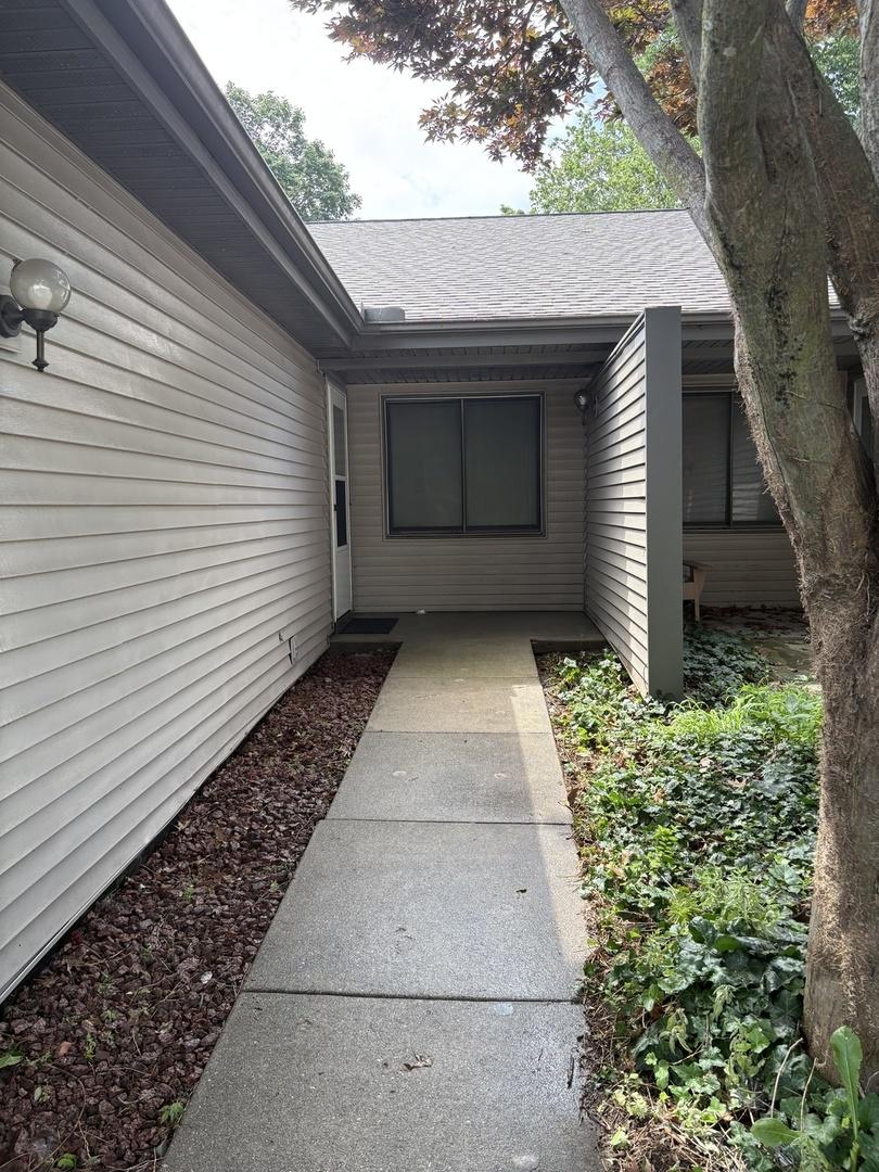[Address Hidden by Seller], Urbana, IL 61801