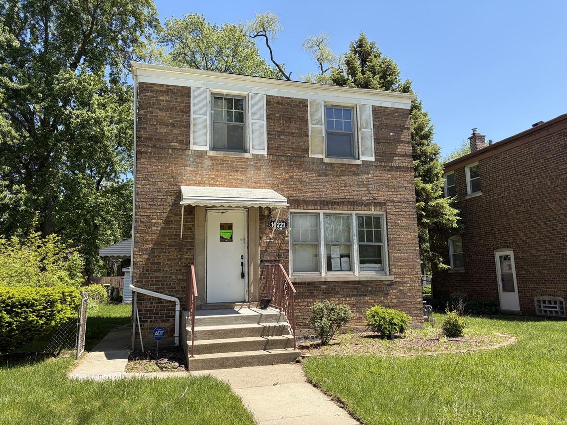 14221 S Wentworth Ave., Riverdale, IL 60827