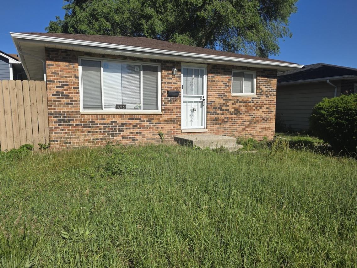 762 Newell Ave., Calumet City, IL 60409