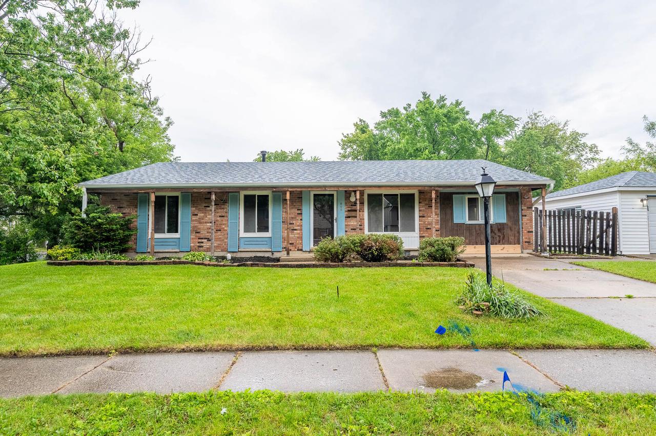 800 Waverly Ave., Streamwood, IL 60107