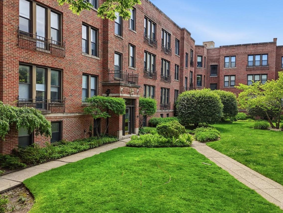 622 Judson Ave. #2, Evanston, IL 60202