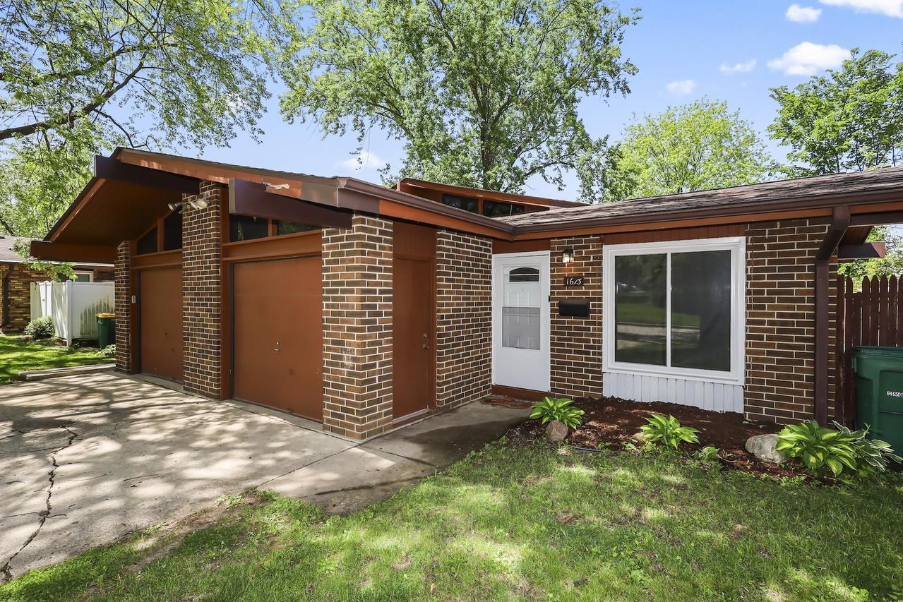 1613 Mary Ann Ln., Lockport, IL 60441