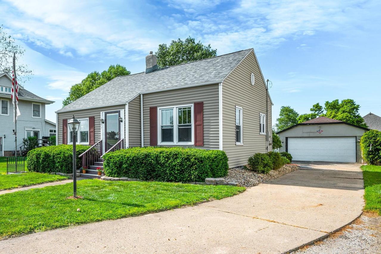 207 W Franklin St., Carlock, IL 61725