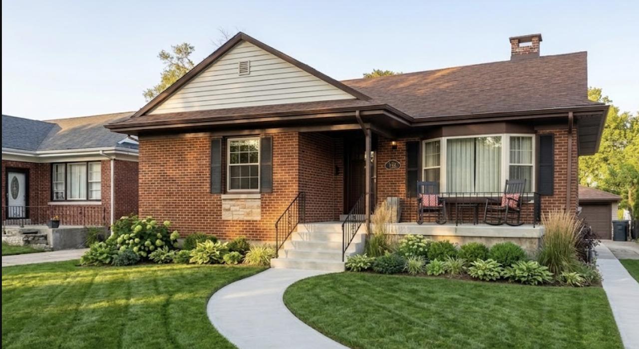 717 Manchester Ave., Westchester, IL 60154