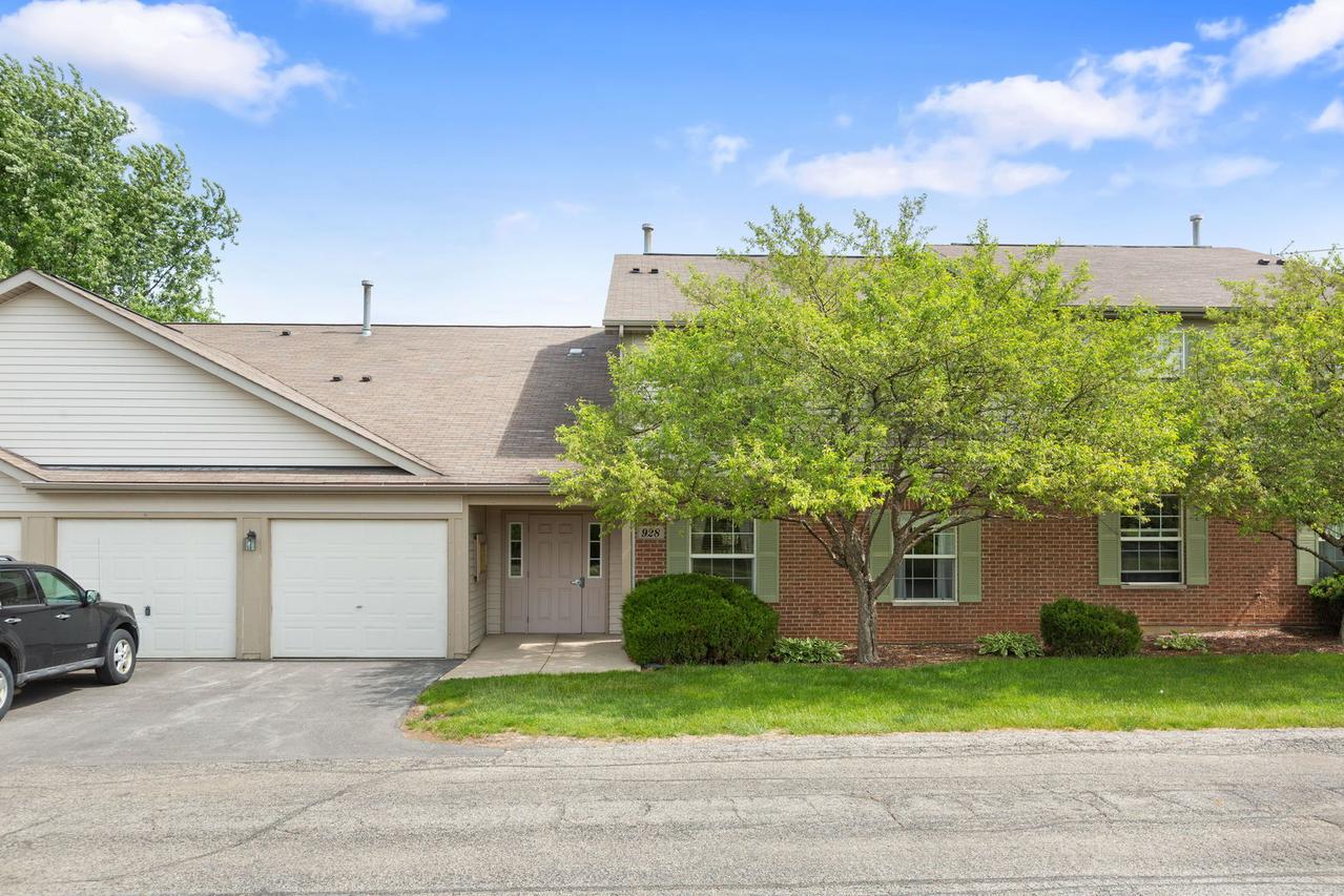 928 N Village Dr. #2, Round Lake Beach, IL 60073