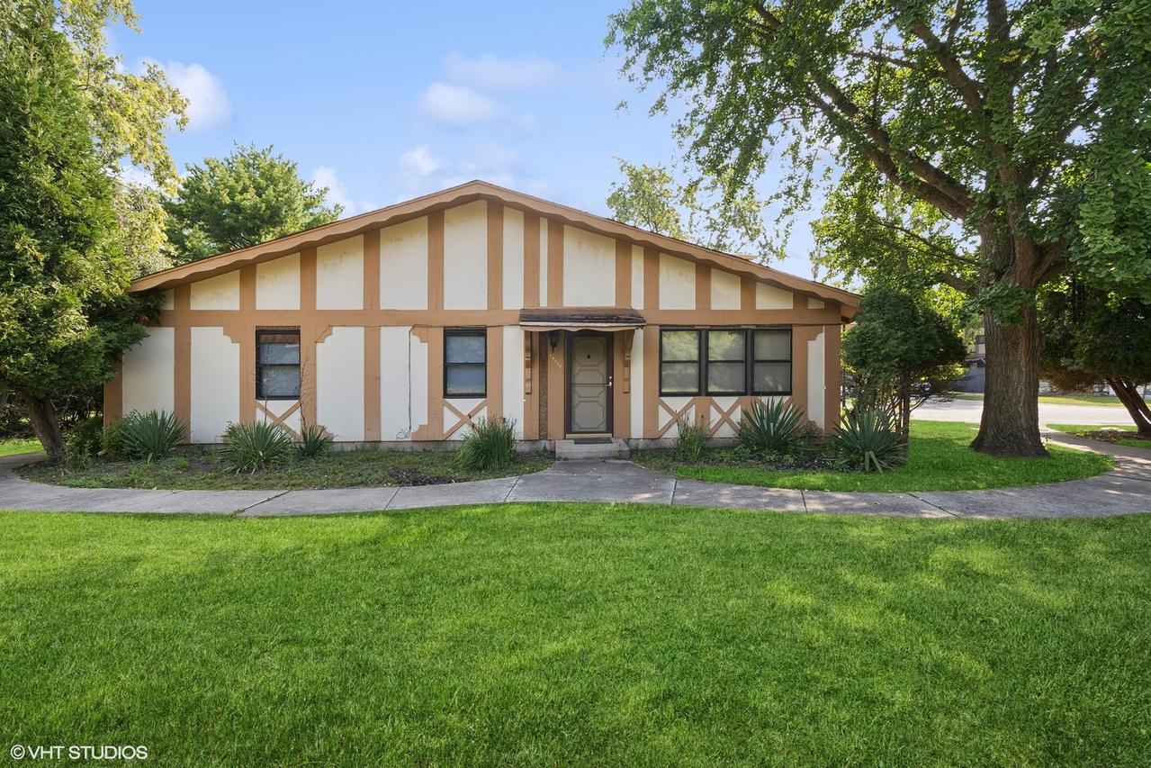 19128 S Pine Dr., Country Club Hills, IL 60478