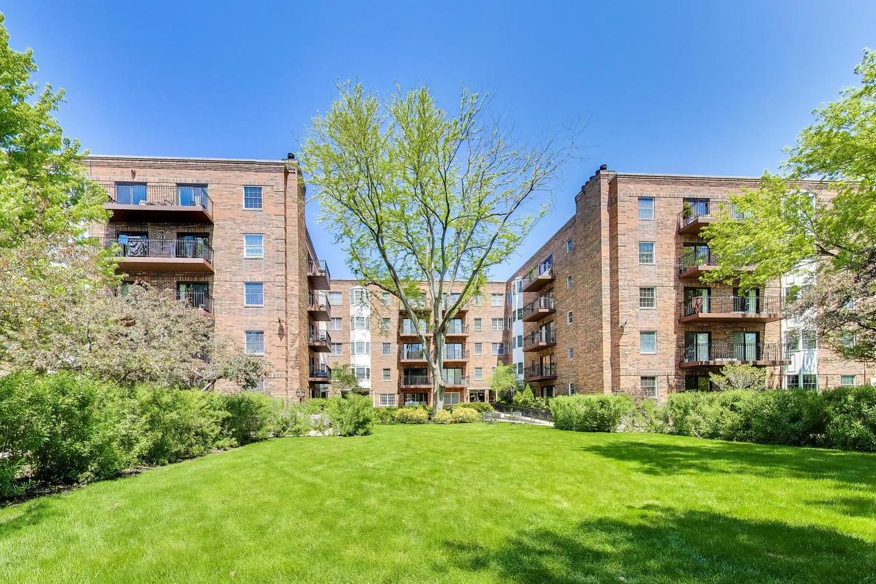 1501 Oak Ave. #504, Evanston, IL 60201