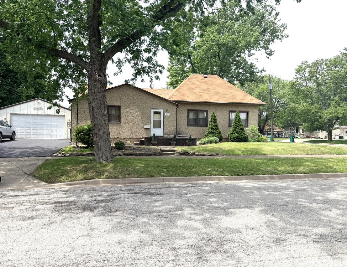 912 N Monroe St., Streator, IL 61364