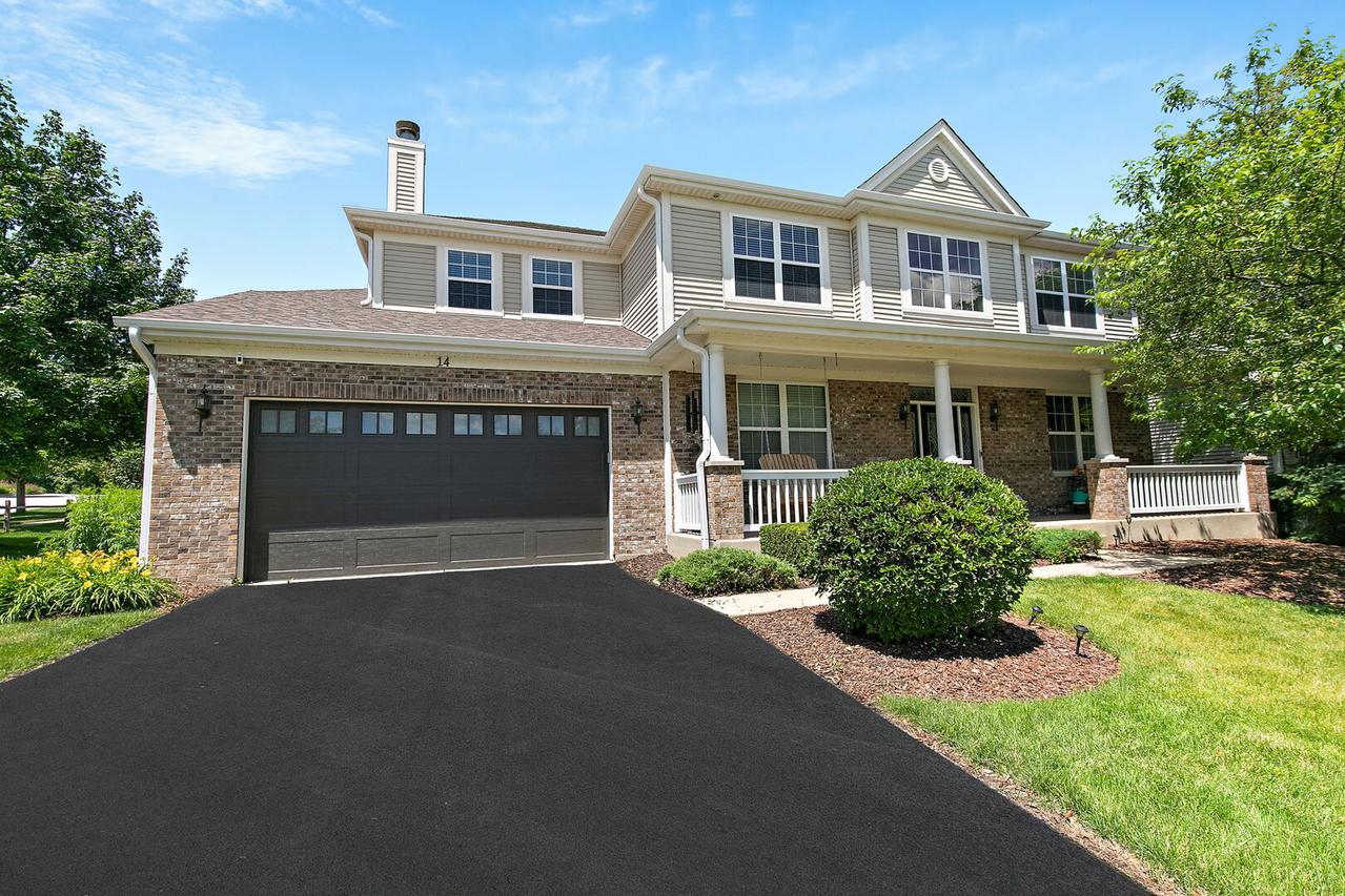 14 Kenilworth Ct., Cary, IL 60013