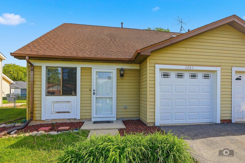 3287 Rumford Ct., Aurora, IL 60504