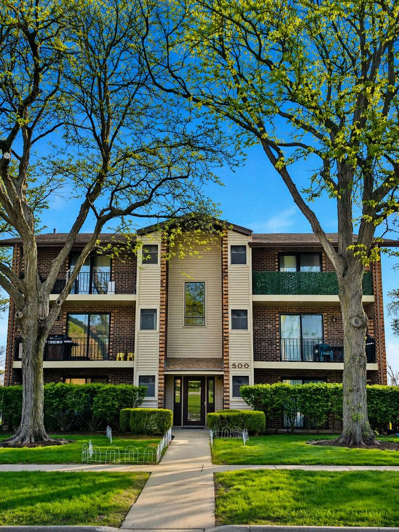 500 Valley Dr. #100, Naperville, IL 60563