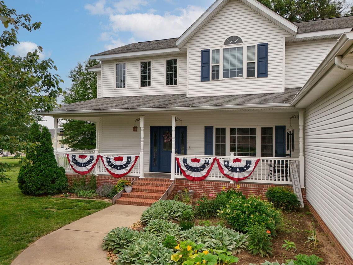 1601 Foxfire Ln., Herrin, IL 62948