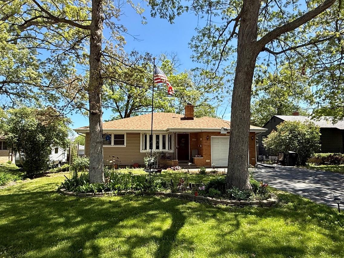 707 Kirkwood Ave., Winthrop Harbor, IL 60096