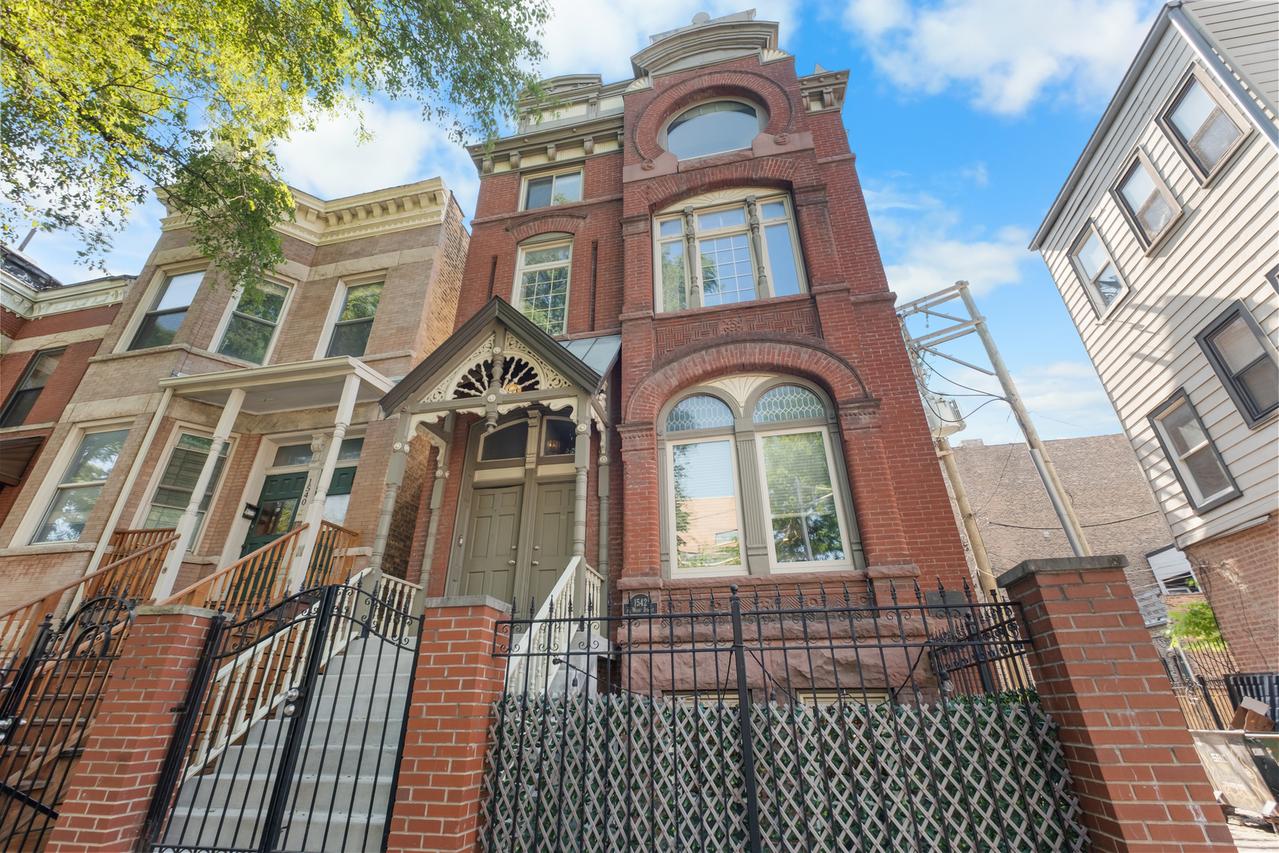 1542 N Wood St. #2R, Chicago, IL 60622