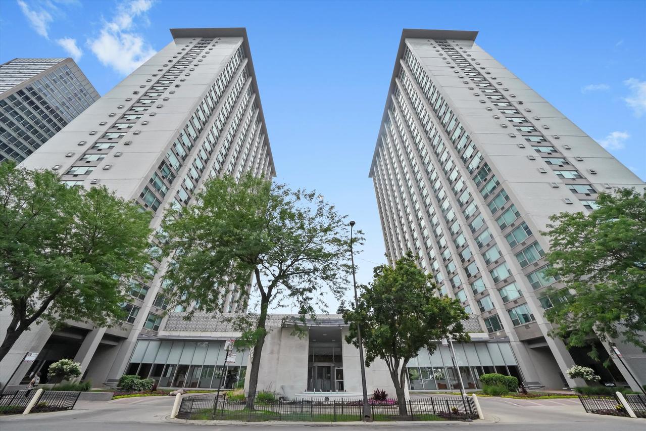 3600 N Lake Shore Dr. #1217, Chicago, IL 60613