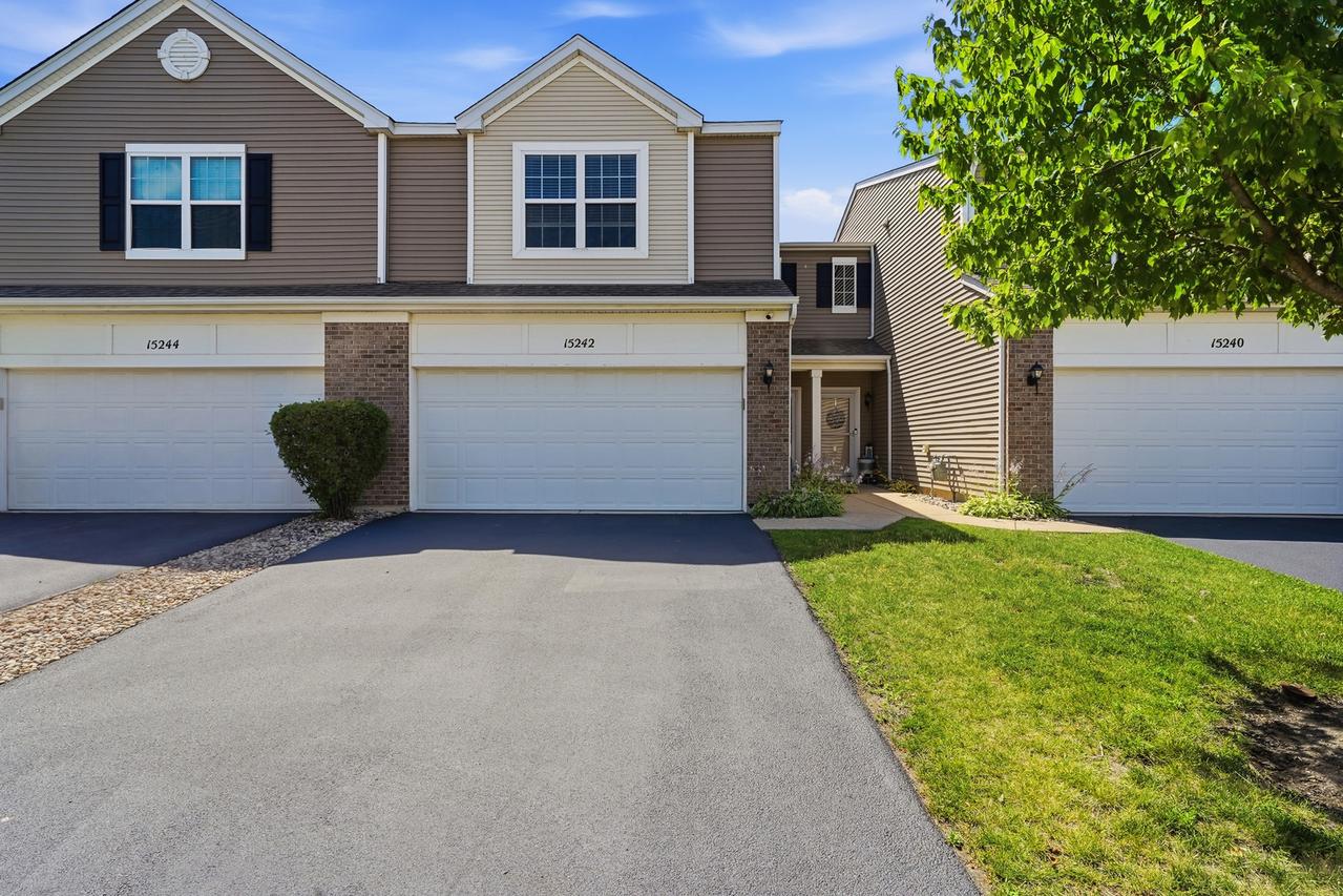 15242 Kenmare Cir., Manhattan, IL 60442