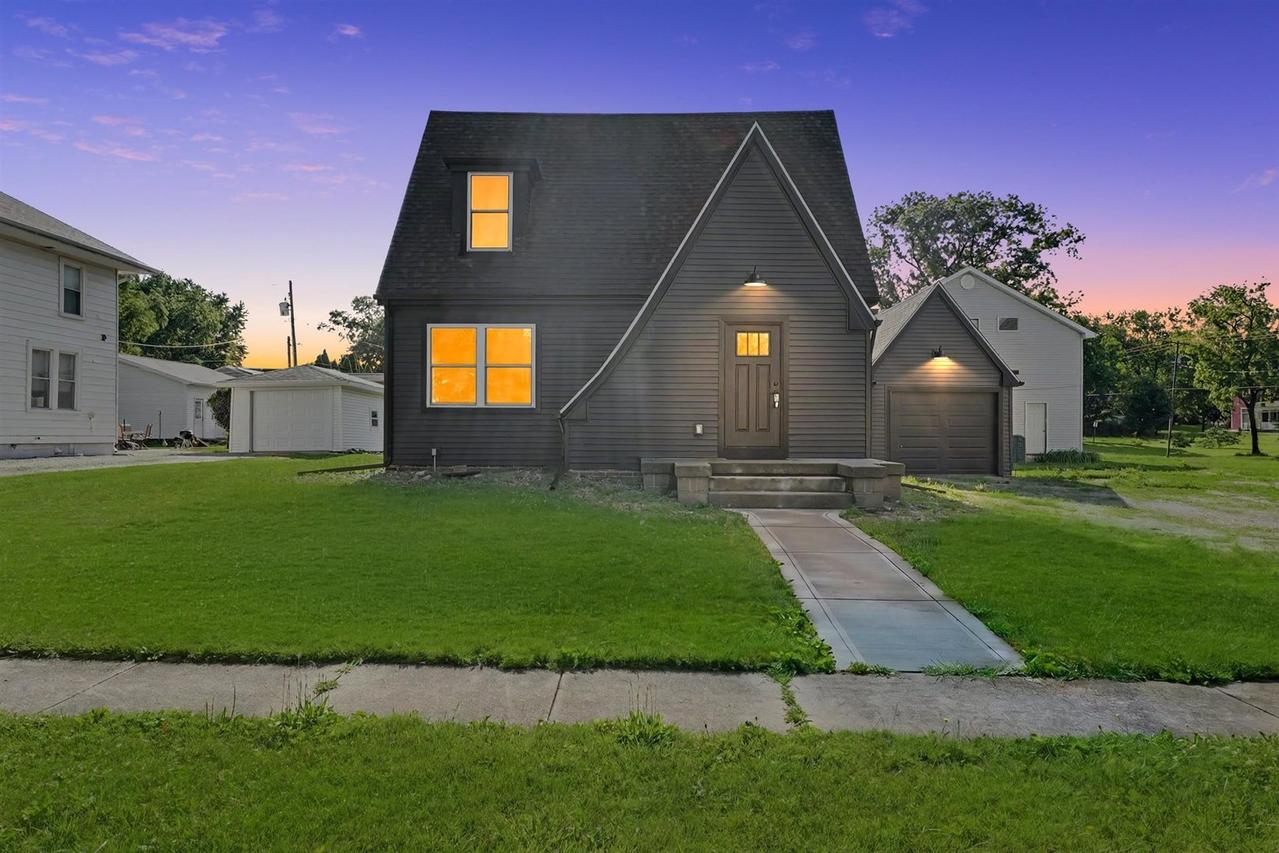 310 N Melvin St., Gibson City, IL 60936