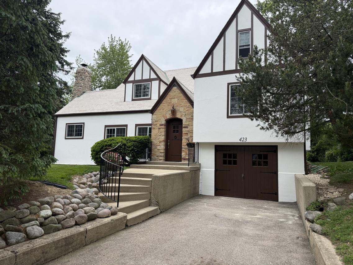423 Winsor Dr., Antioch, IL 60002
