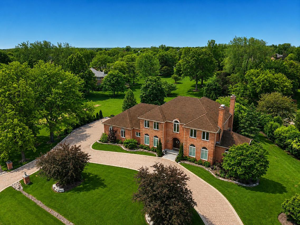1710 Galloway Cir., Inverness, IL 60010