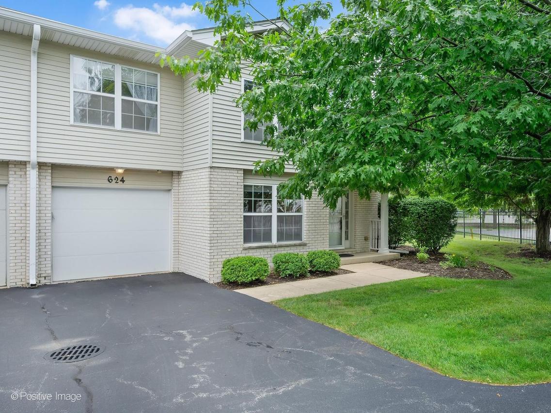 624 Beaver Ct., Naperville, IL 60563