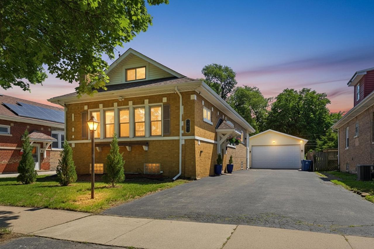14611 Turner Ave., Midlothian, IL 60445