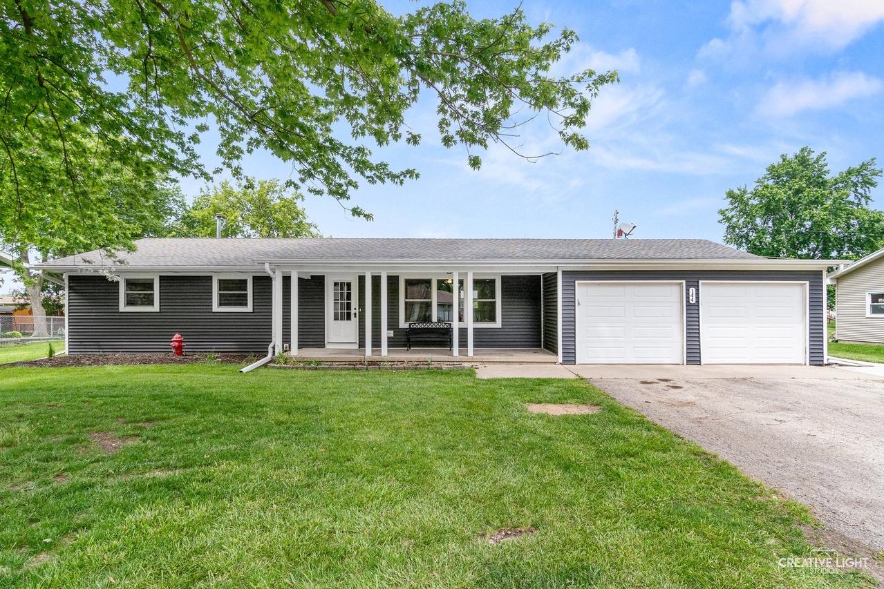 144 E Grant St., Leland, IL 60531