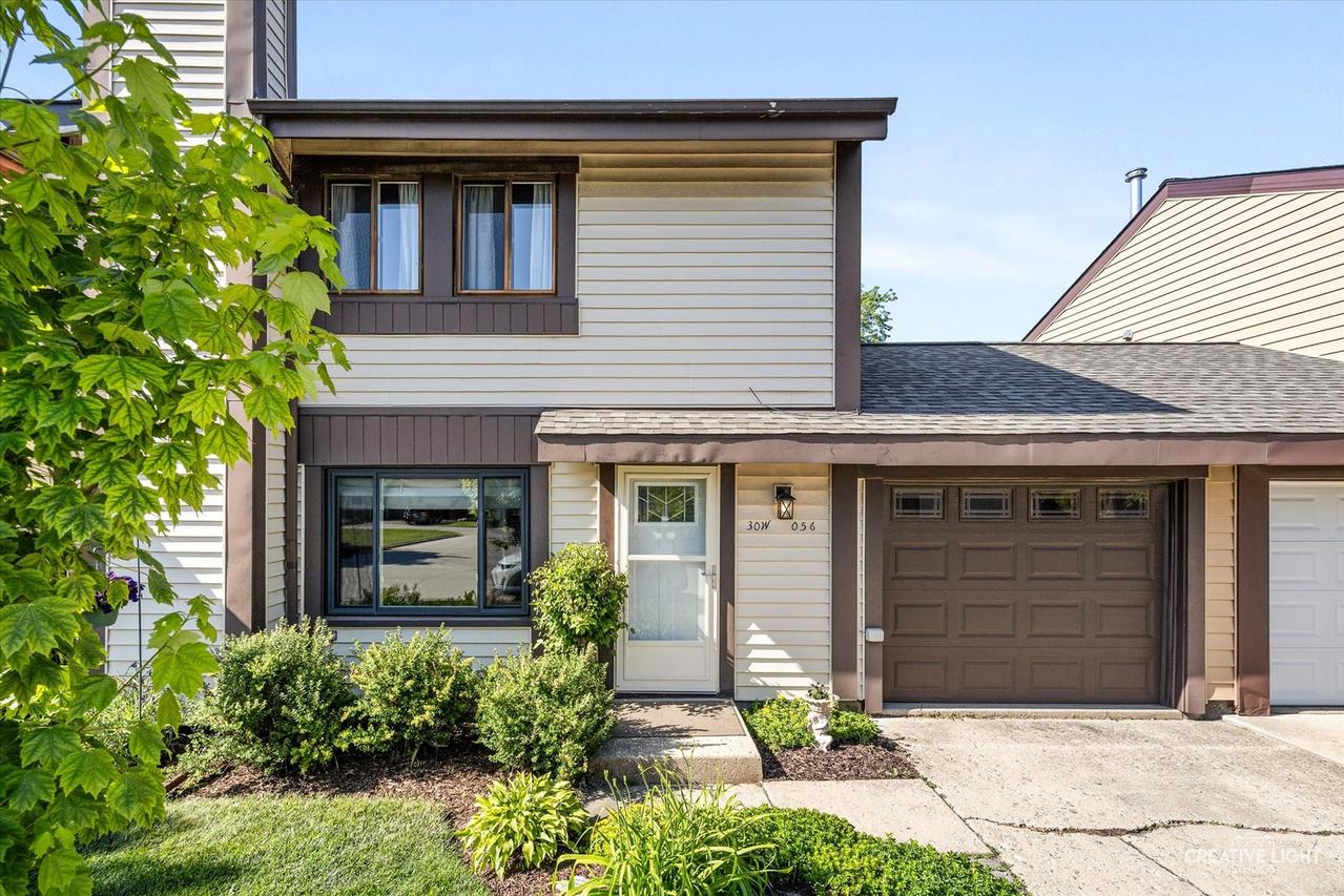 30W056 Buckthorn Ct., Warrenville, IL 60555