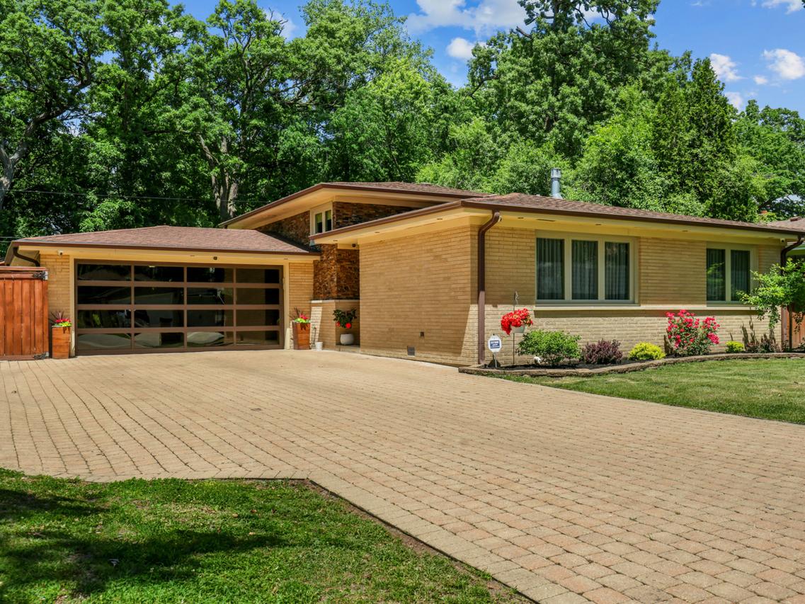 117 Murray Dr., Wood Dale, IL 60191