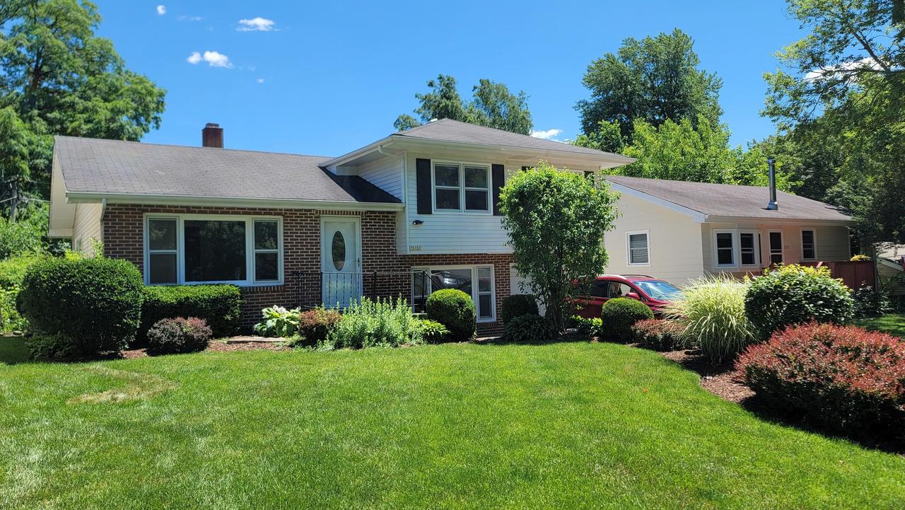 7N101 Kearns Rd., South Elgin, IL 60177