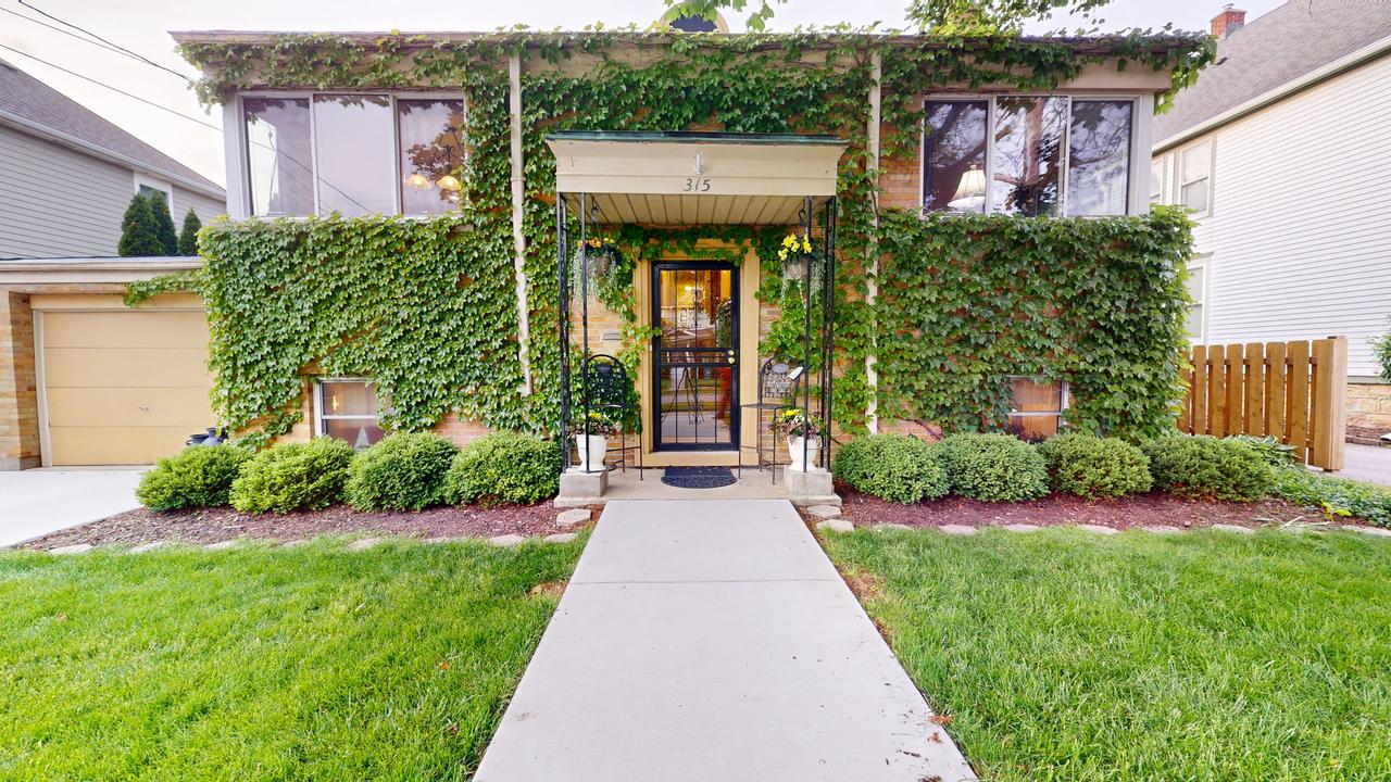 315 E Union Ave., Wheaton, IL 60187