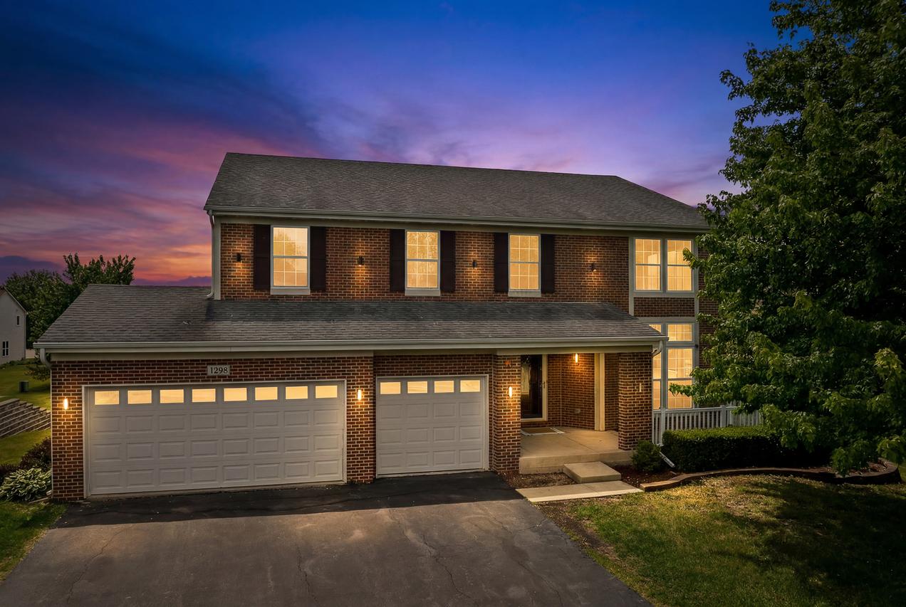 1285 Mallard Ln., Hoffman Estates, IL 60192