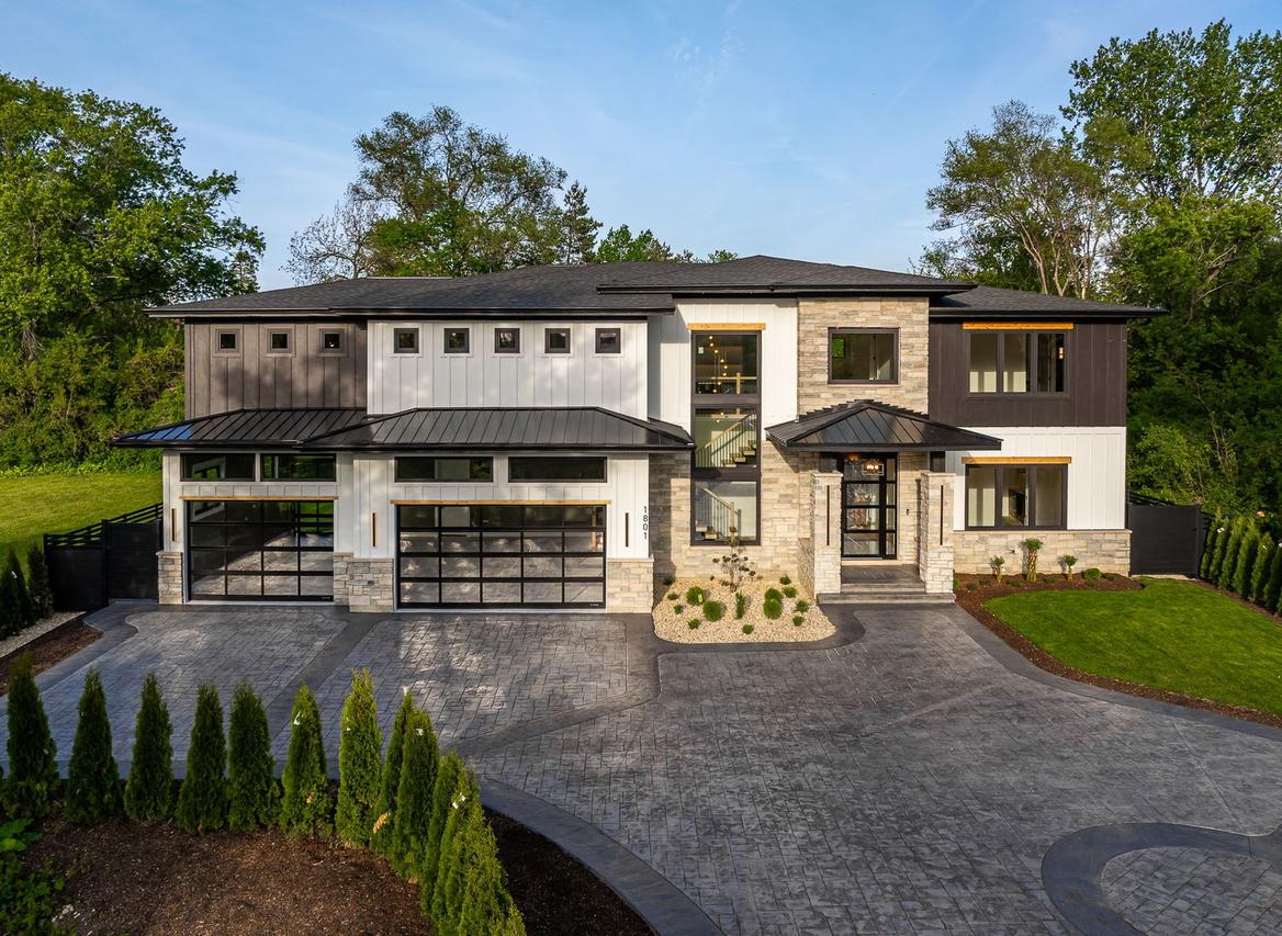 1801 N Clarence Ave., Arlington Heights, IL 60004