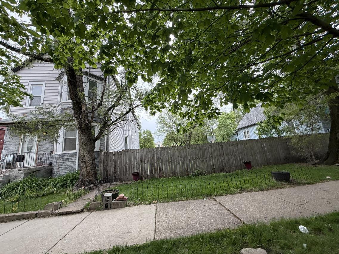 6137 S Wolcott Ave., Chicago, IL 60636