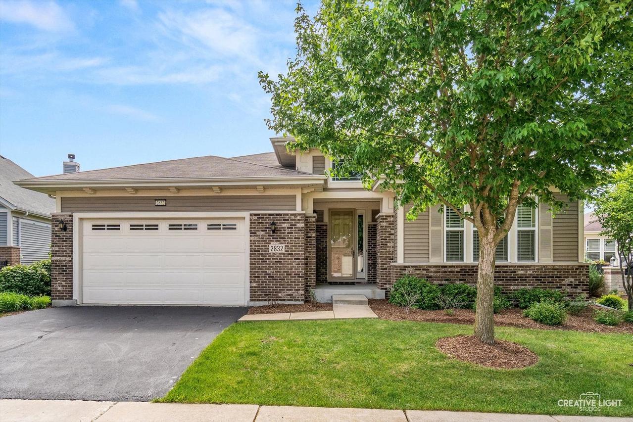 2832 Chevy Chase Ln., Naperville, IL 60564