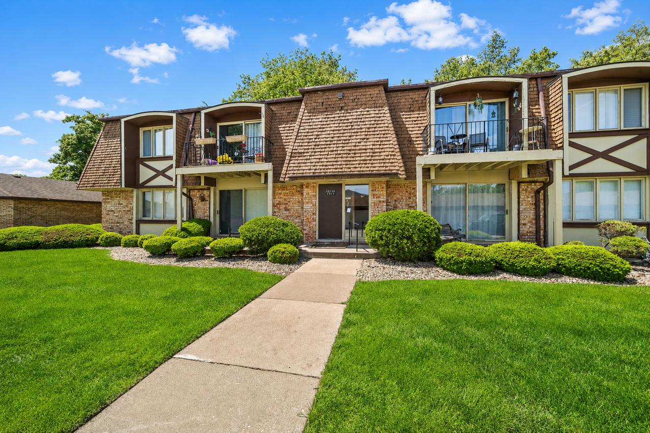 12750 Carriage Ln. #C1, Crestwood, IL 60418