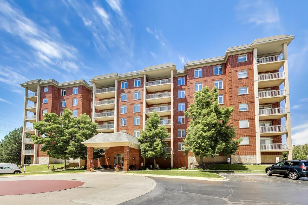 8400 Callie Ave. #210, Morton Grove, IL 60053