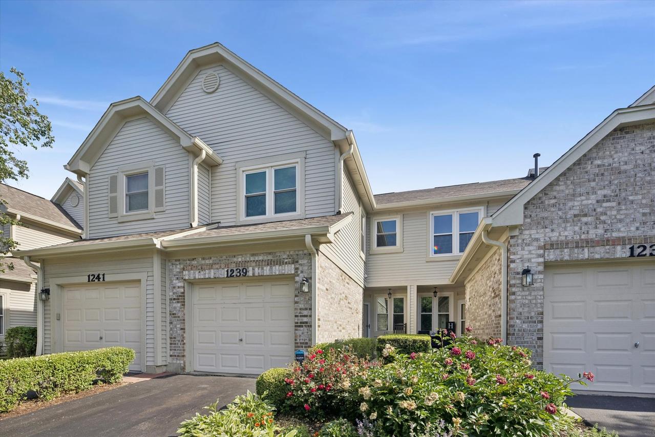 1239 Tennyson Ln., Naperville, IL 60540