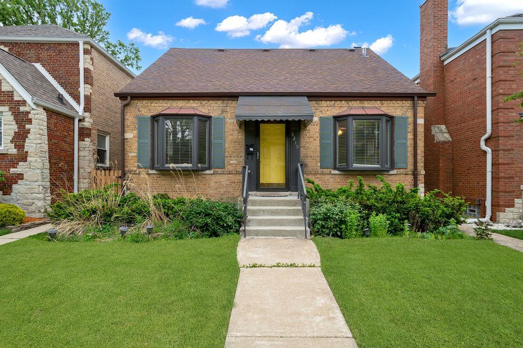 6219 N Lenox Ave., Chicago, IL 60646