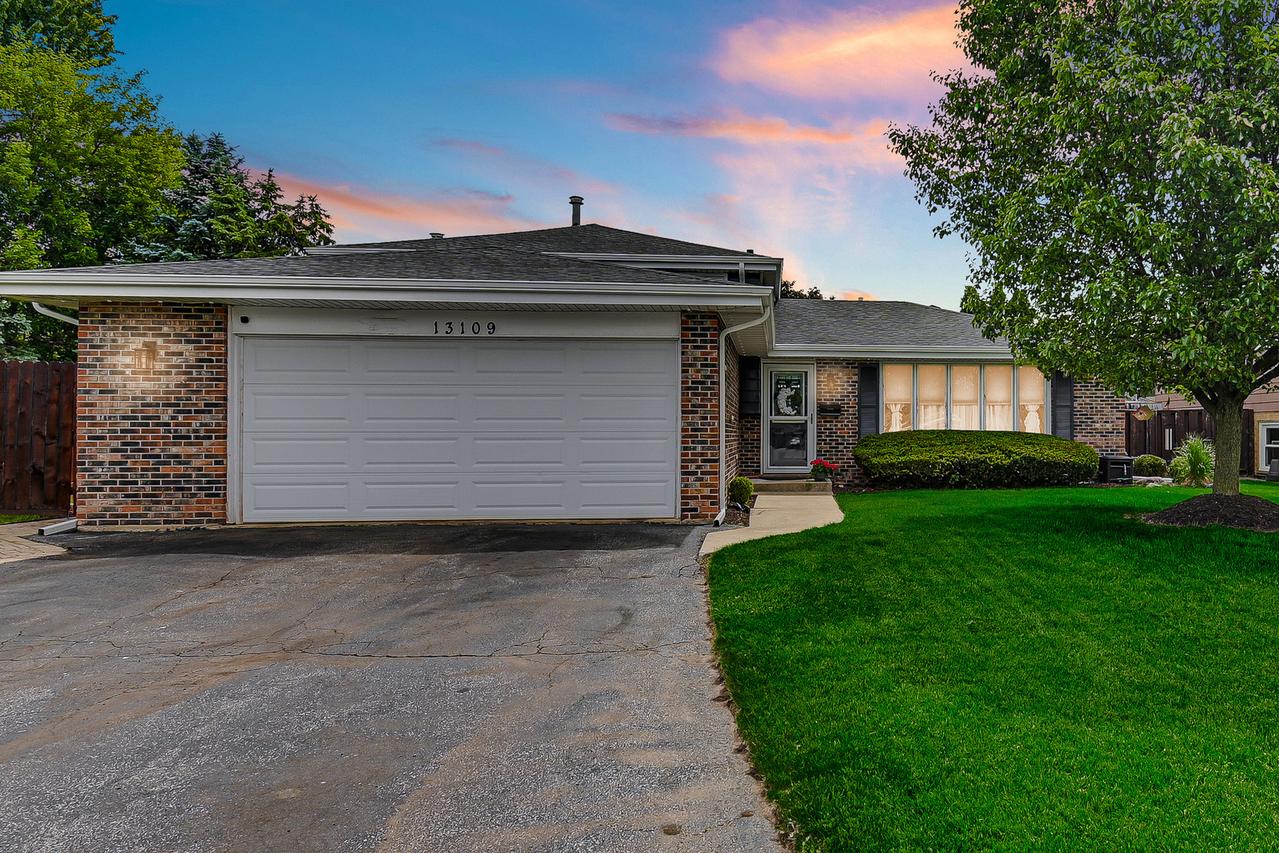 13109 Linder Ave., Crestwood, IL 60418