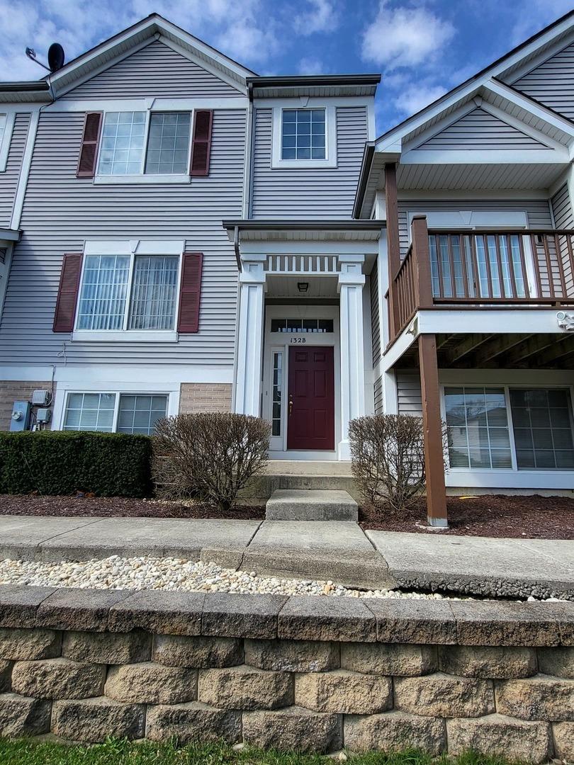 132 Enclave Cir. #B, Bolingbrook, IL 60440