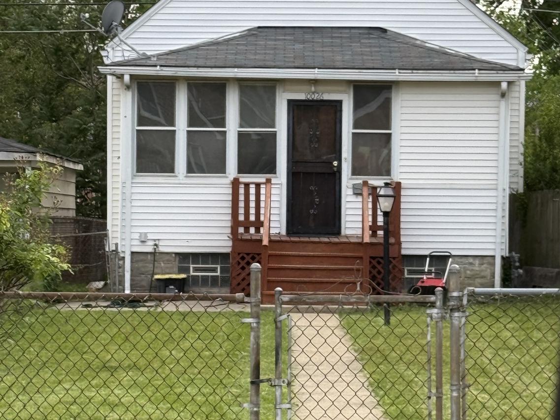 10026 S Indiana Ave., Chicago, IL 60628