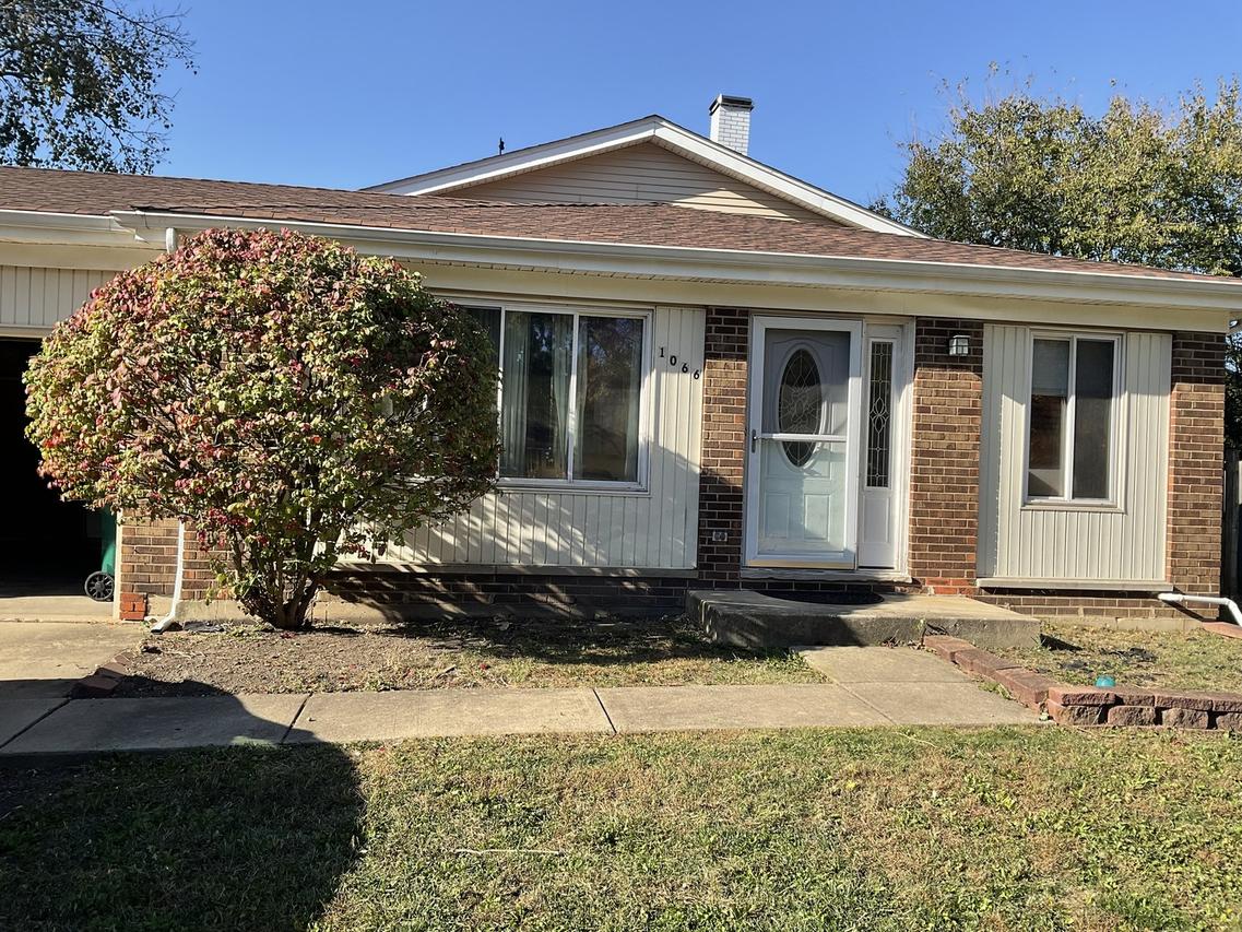 1066 Foxworth Blvd., Lombard, IL 60148