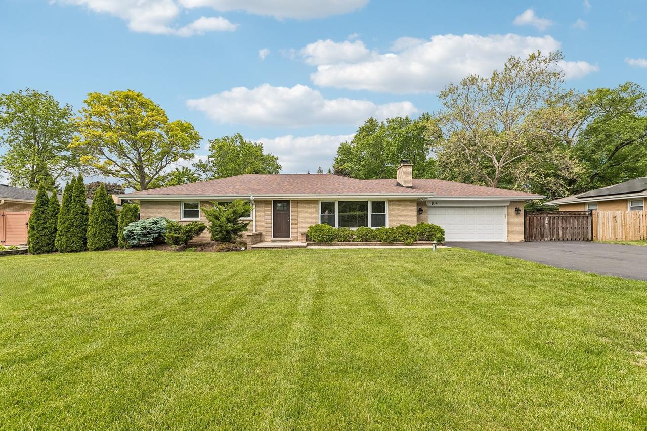 914 N Elmhurst Rd., Prospect Heights, IL 60070