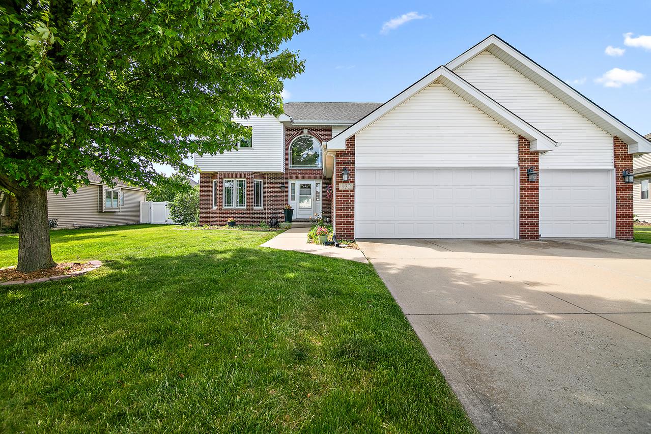 932 Coyote Tr., Manteno, IL 60950
