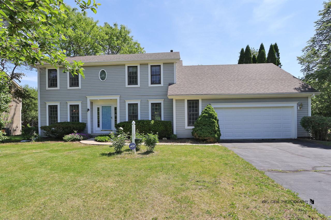 4002 Acacia Dr., Crystal Lake, IL 60012