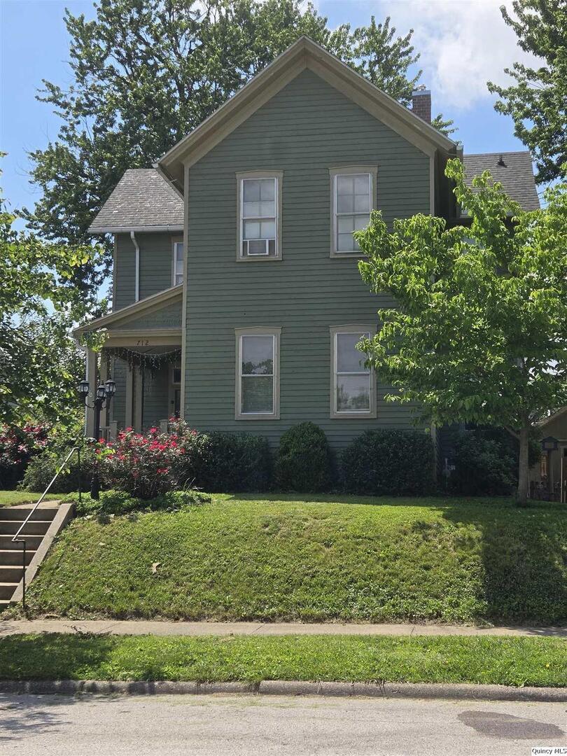 712 S 19th, Quincy, IL 62301