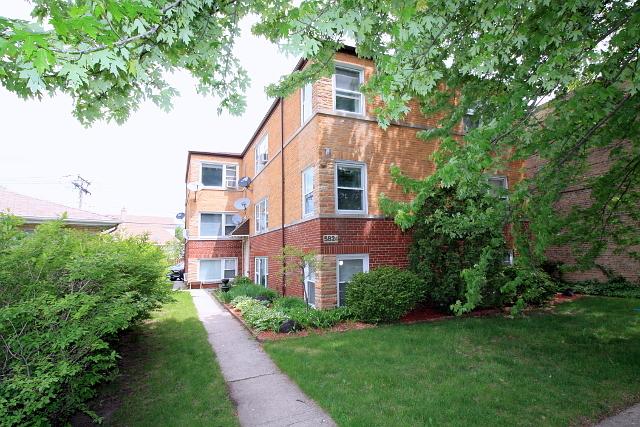 5824 W Higgins Ave. #2N, Chicago, IL 60630